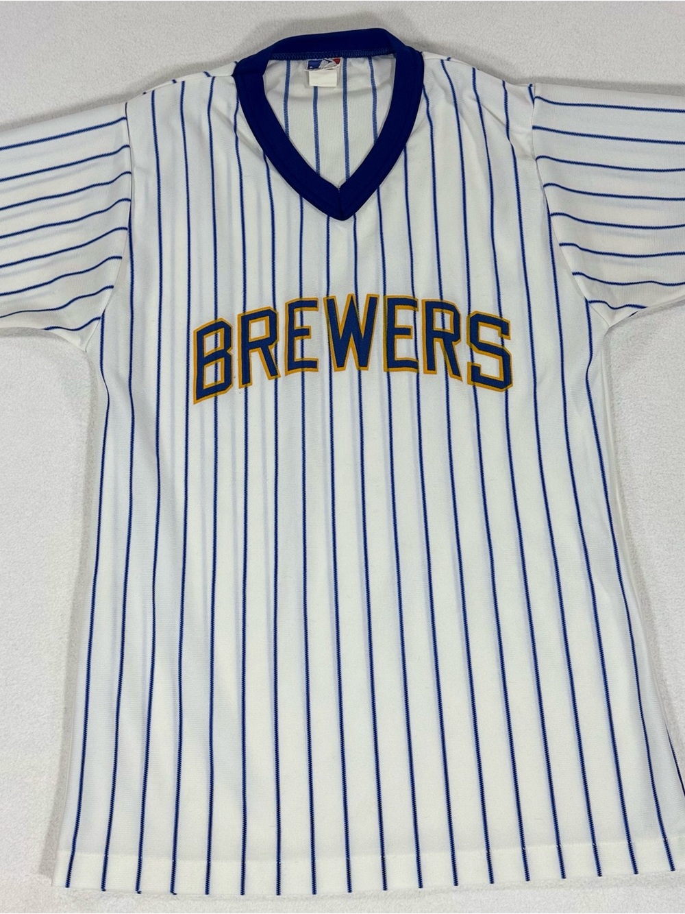 Vintage 80s Milwaukee Brewers MLB Pinstripe V-Neck Jersey Men’s L Single Stitch